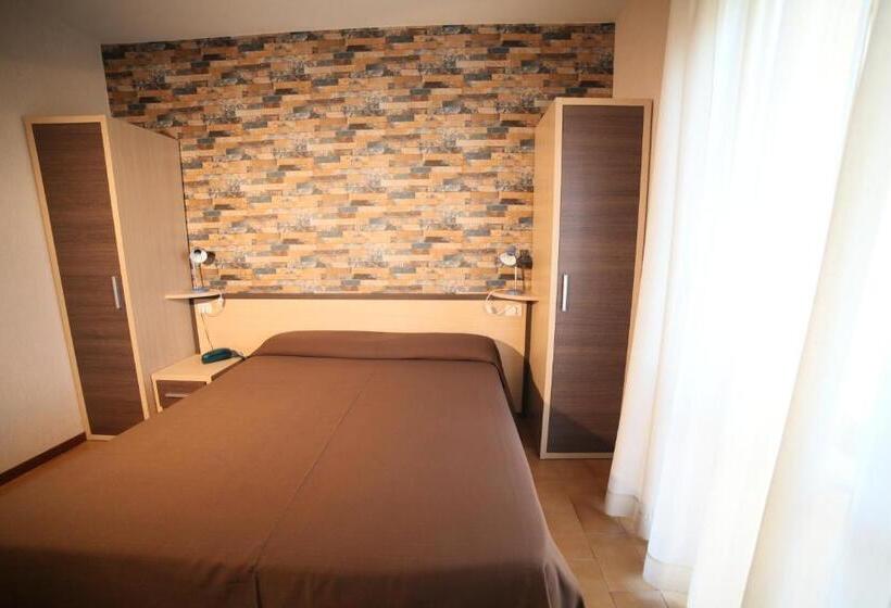 海景标准间露台, Velus