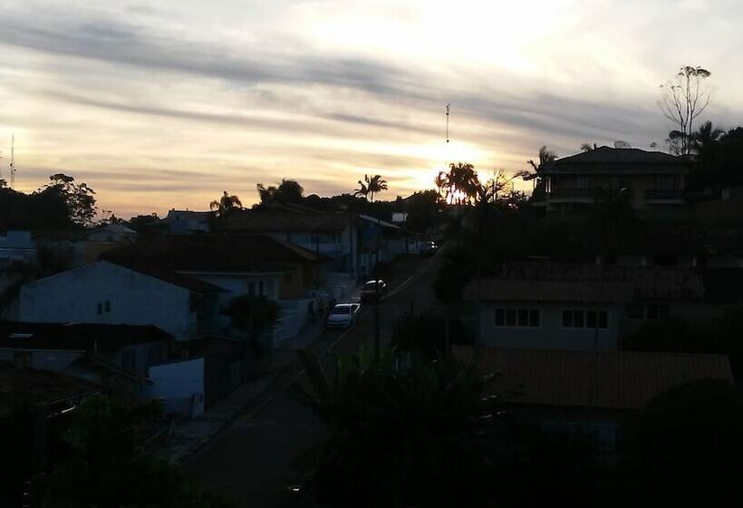 디럭스 트리플 룸, Vila Alaide Praia