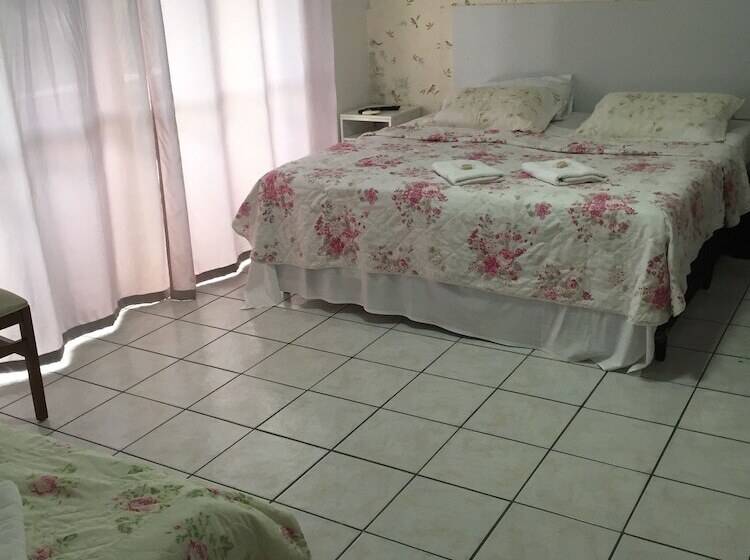 غرفة ديلوكس ثلاثية, Vila Alaide Praia