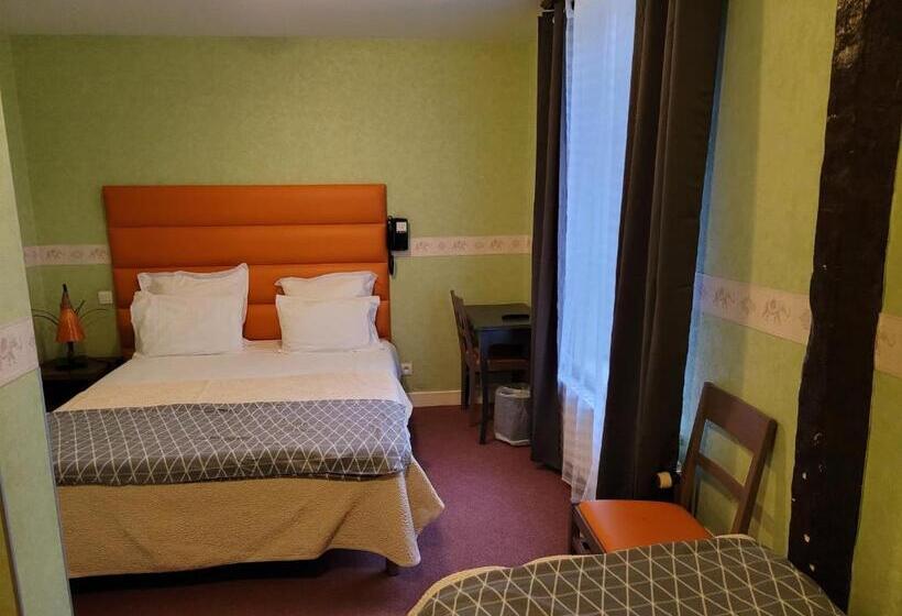اتاق استاندارد سه نفره, Le Chalet Montégut
