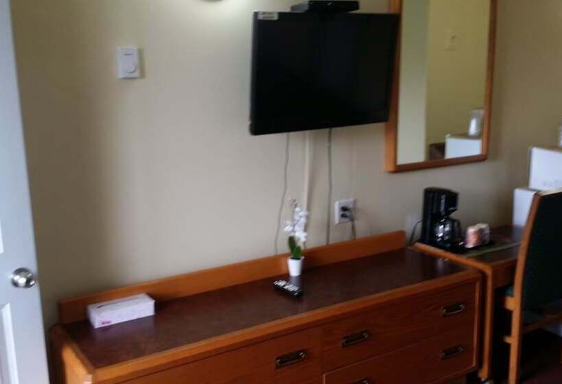 غرفة قياسية ثلاثية, River Mist Inn