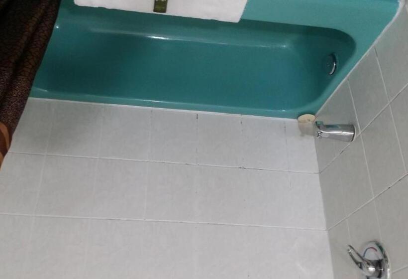 غرفة إقتصادية, River Mist Inn