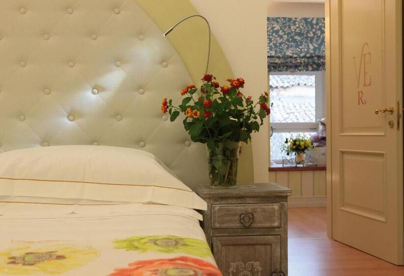 스탠다드 트리플 룸, Villa Euchelia