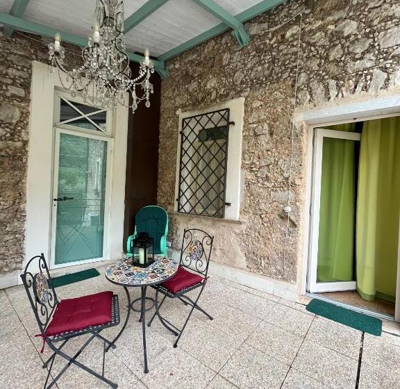 자쿠지 스위트, Villa Euchelia