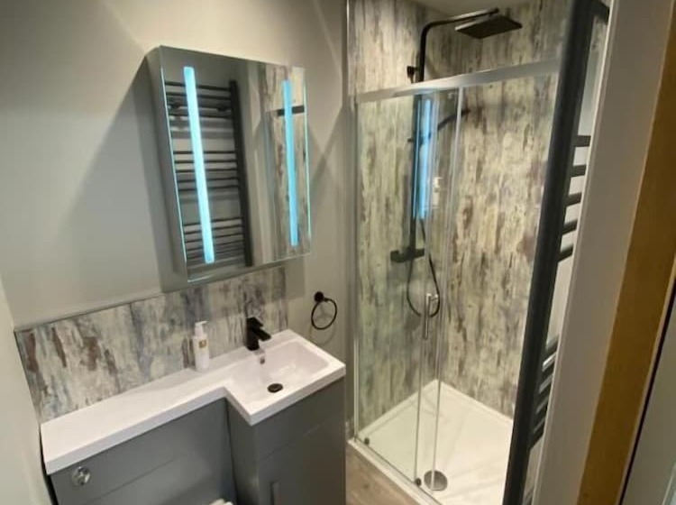 Номер Deluxe, The Hive At Poppi Red