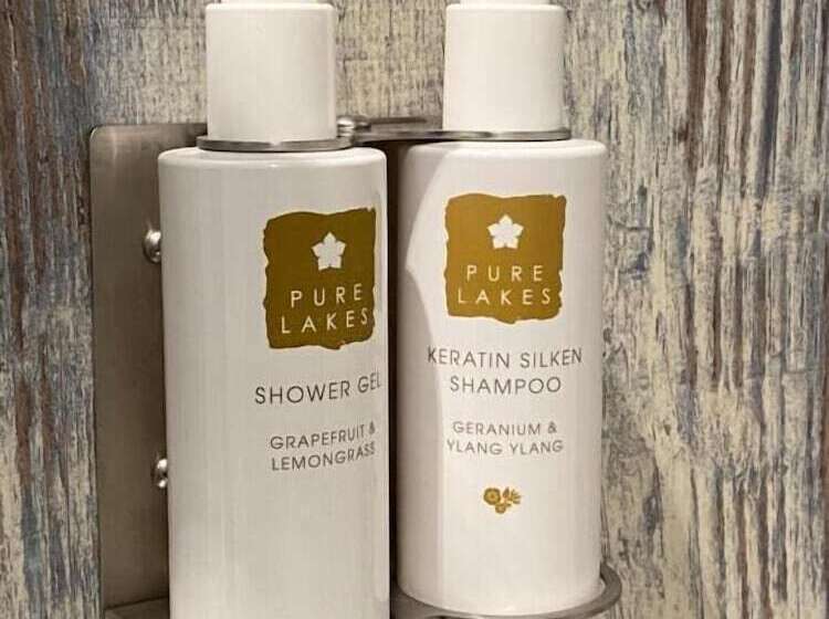 Люкс Повышенной Комфортности, The Hive At Poppi Red