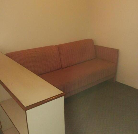 スタンダードスタジオ, Flat Palladium Apart Service