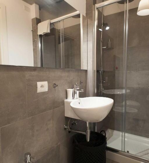 Standard room with outdoor bath, Sleep In Udine