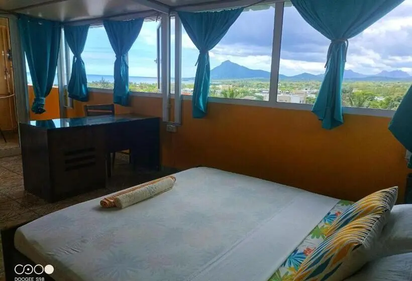 اتاق استاندارد با بالکن و چشم‌انداز دریا, Surf House