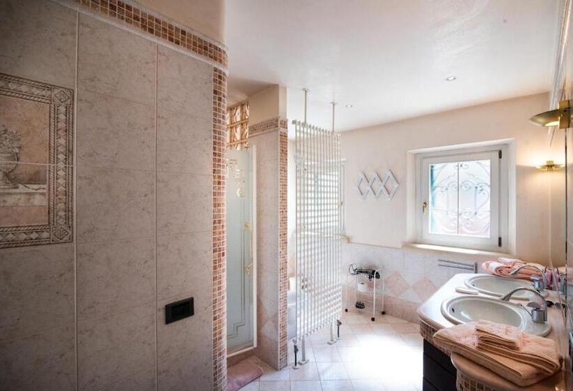 スタンダードルーム, Villa Mari