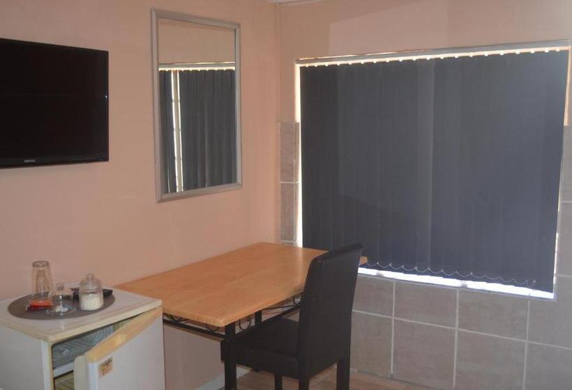 エコノミールーム, Breaking Dawn