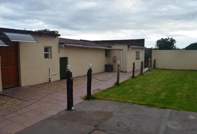 エコノミールーム, Breaking Dawn