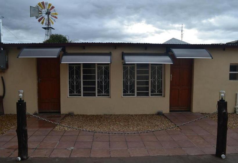 エコノミールーム, Breaking Dawn