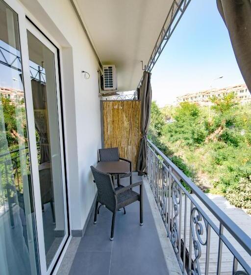 バルコニー付きデラックスルーム, Il Muro Vecchio Design