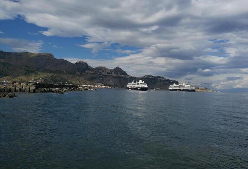 デラックスルーム, Il Muro Vecchio Design