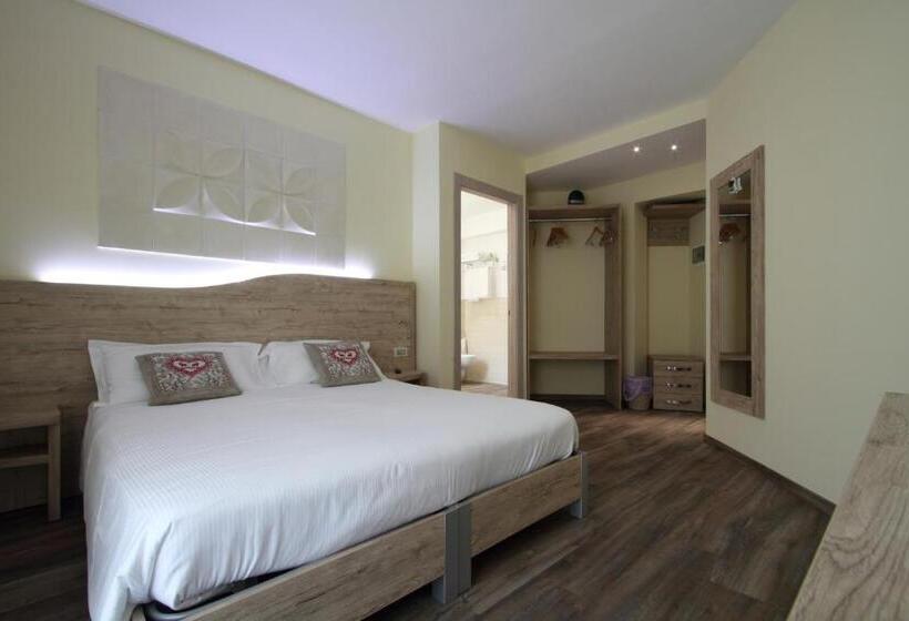 غرفة ديلوكس مزودة بشرفة, Il Viottolo Rooms And Breakfast