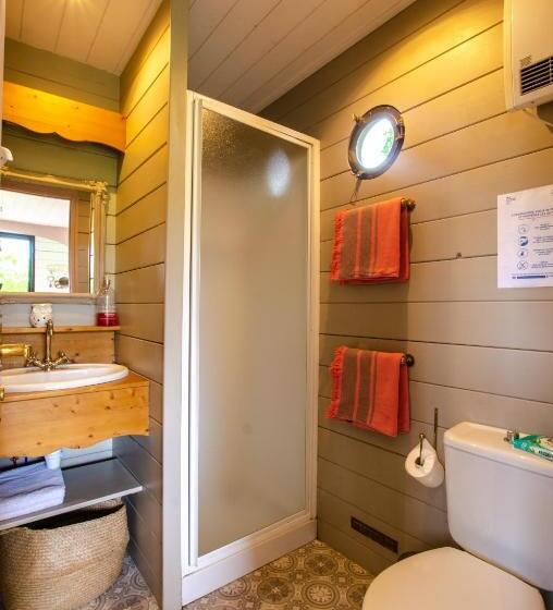 غرفة عائلية مطلّة علي الحديقة, La Roulotte De La Villa Des Chouettes