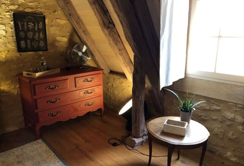 חדר דלוקס, La Tour De Cause