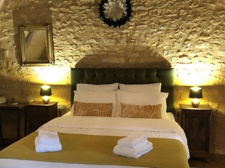 חדר דלוקס, La Tour De Cause