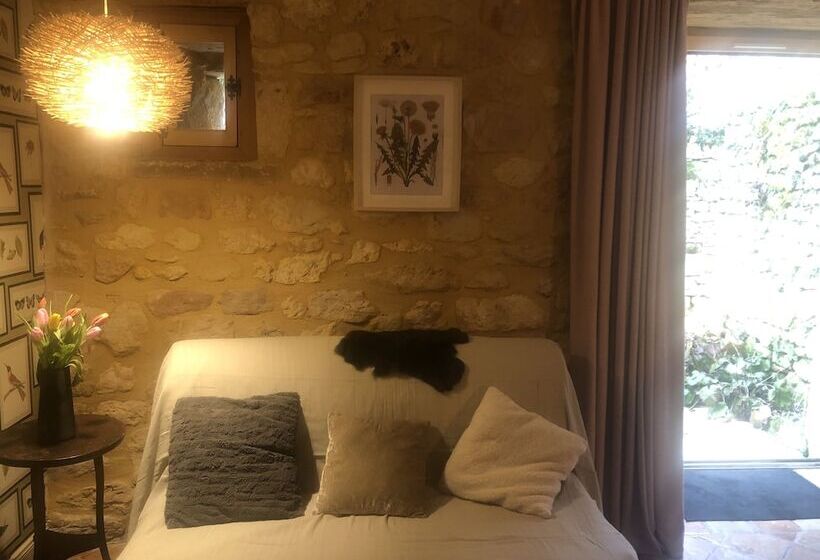 חדר דלוקס, La Tour De Cause