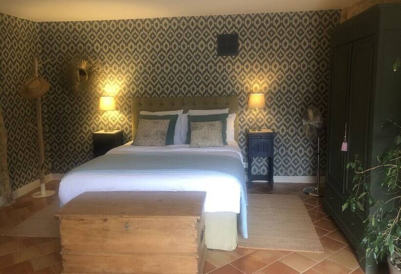 חדר דלוקס, La Tour De Cause