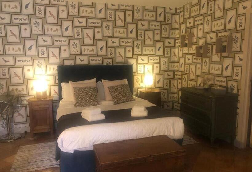 חדר דלוקס, La Tour De Cause