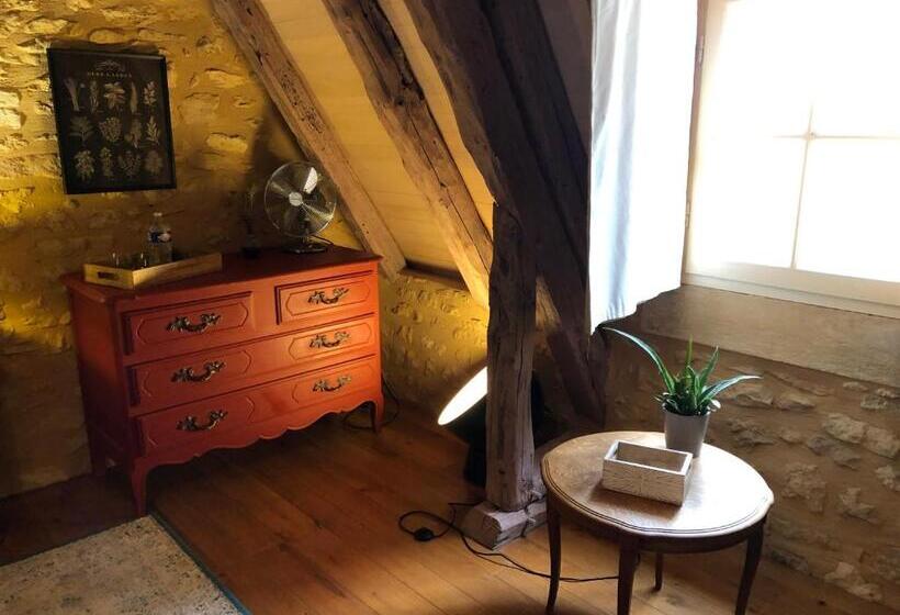 חדר דלוקס, La Tour De Cause