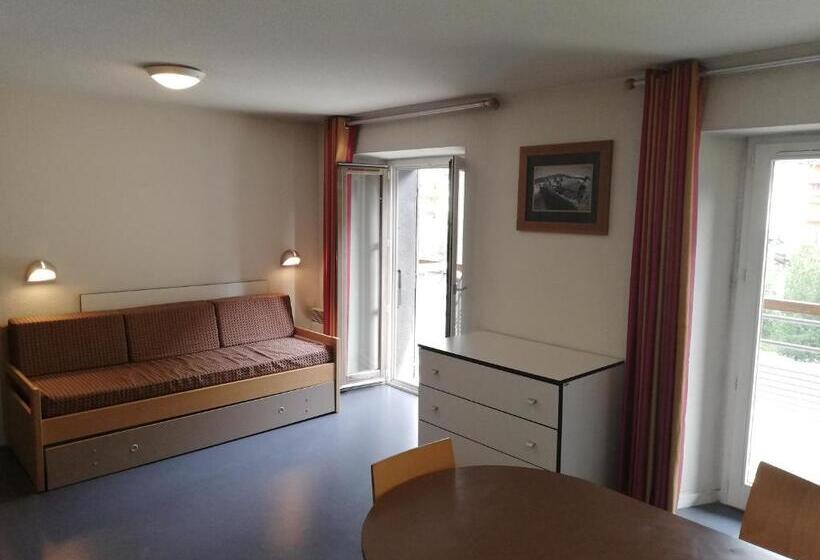 آپارتمان 2 خوابه, Village Vacances De Val D Isère