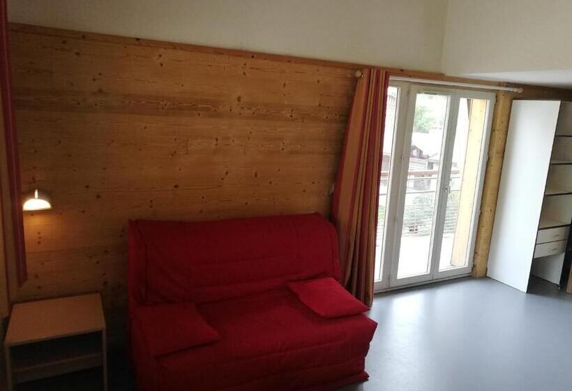 آپارتمان 2 خوابه, Village Vacances De Val D Isère