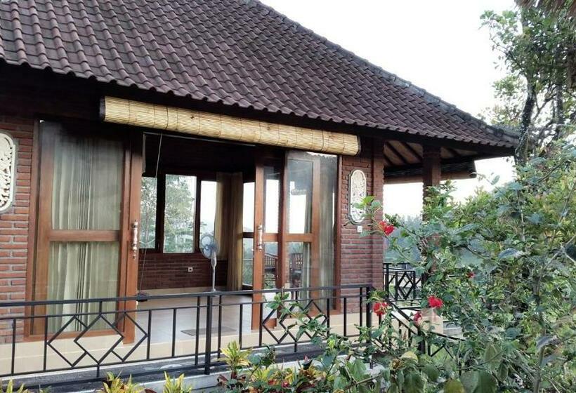 スタンダードバンガロー, Embang Homestay