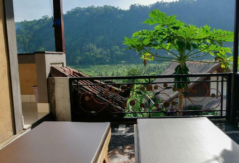 スタンダードバンガロー, Embang Homestay