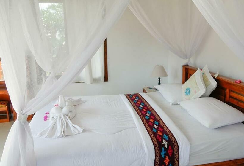 스탠다드 방갈로, Embang Homestay