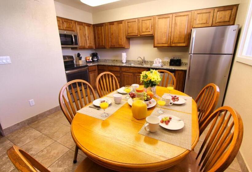 شقة غرفتين, Villas At Southgate