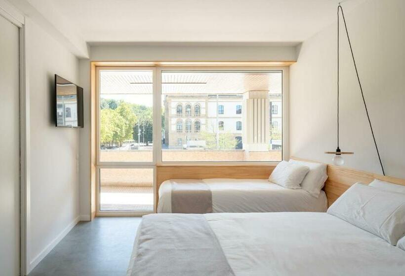 带城市景观的高级房间, Cristina Enea Rooms