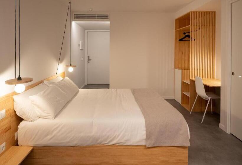 带城市景观的高级房间, Cristina Enea Rooms