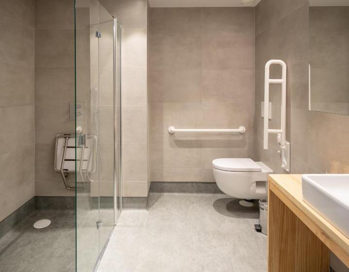 高级家庭房间, Cristina Enea Rooms