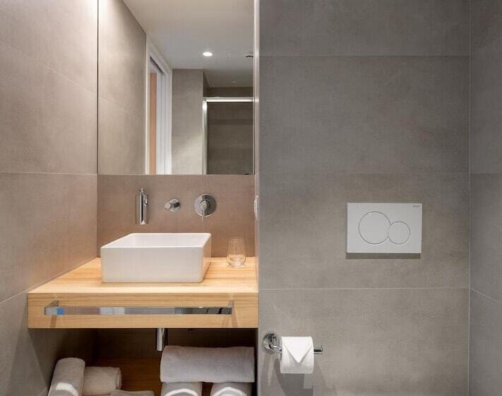 اتاق سوپریور با چشم‌انداز شهر, Cristina Enea Rooms