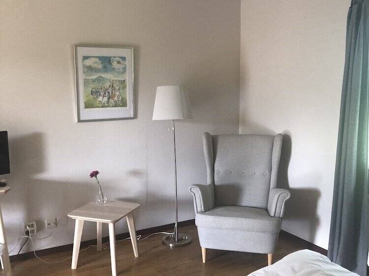 Номер Стандарт, Spångens Gästgivaregård & Hotell