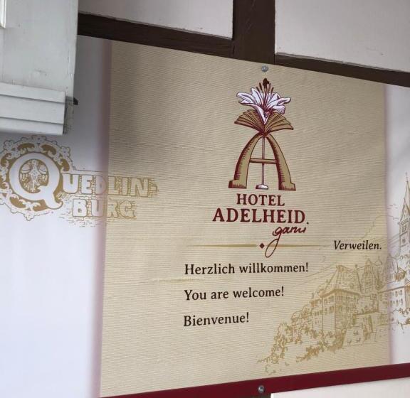 اتاق استاندارد یک نفره, Adelheid Hotel Garni