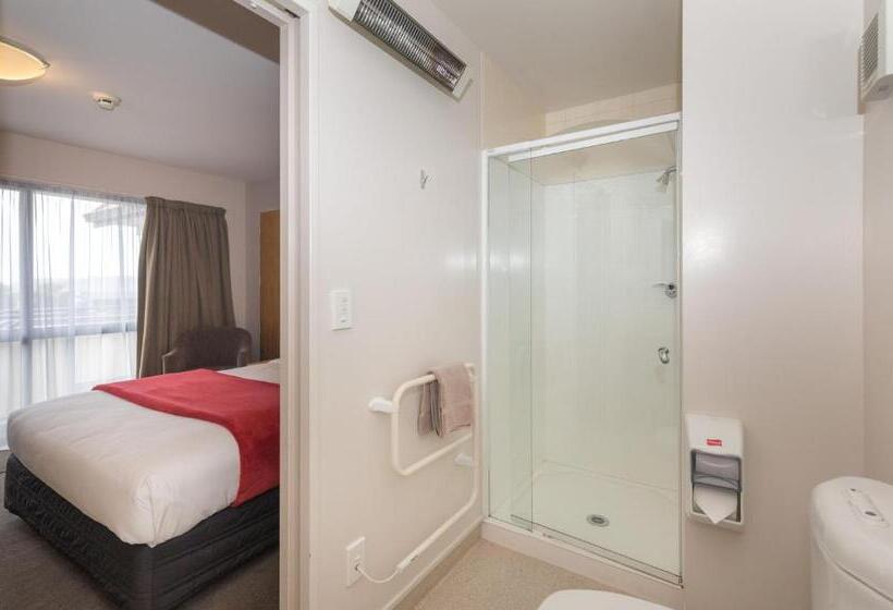 스탠다드 스튜디오, Bella Vista Motel Oamaru