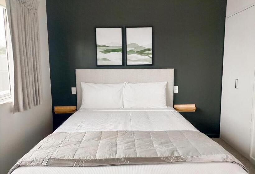 Студия Классика, Boutique Motel