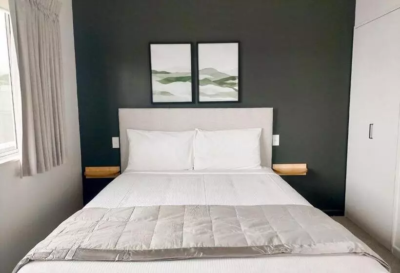 クラシックスタジオ, Boutique Motel