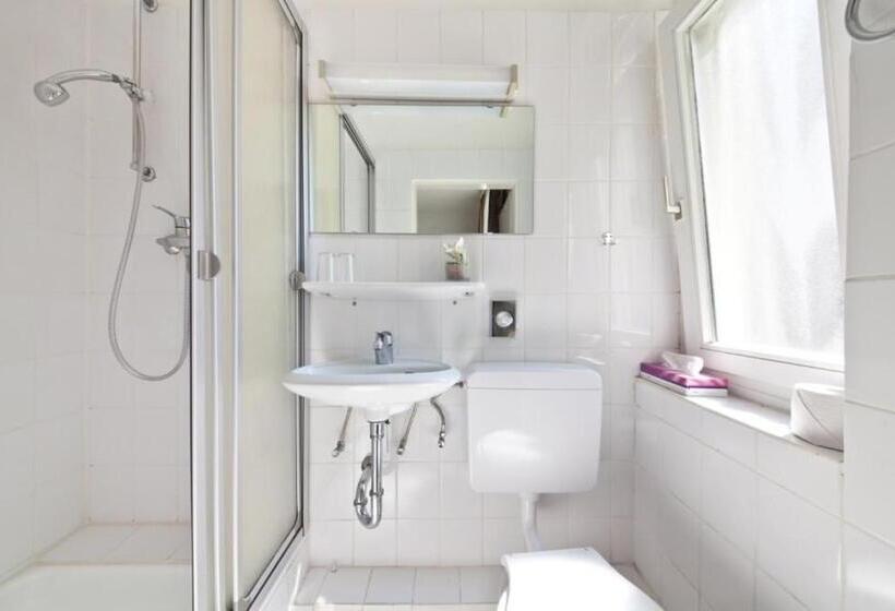 标准间, Commerz Hamburg