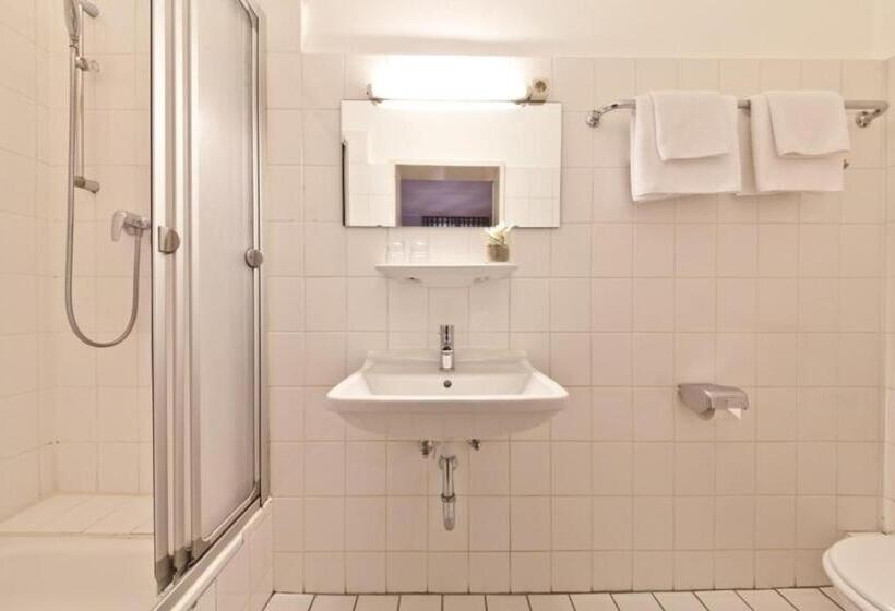 标准间, Commerz Hamburg