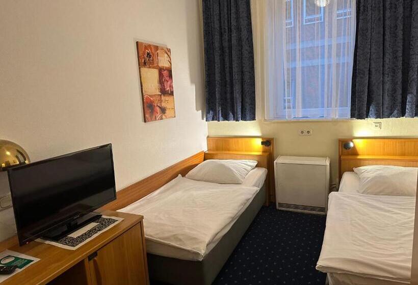 标准间, Commerz Hamburg