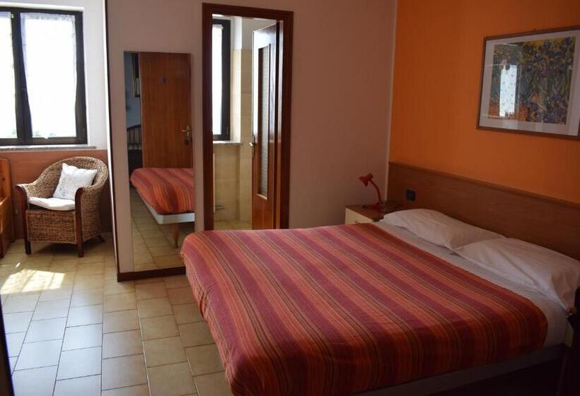 חדר בסיסי לשלושה, Albergo Canella