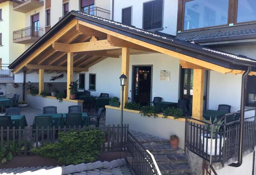 חדר בסיסי לשלושה, Albergo Canella