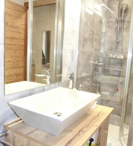 اتاق لوکس خانوادگی, Albergo Meuble Stelvio