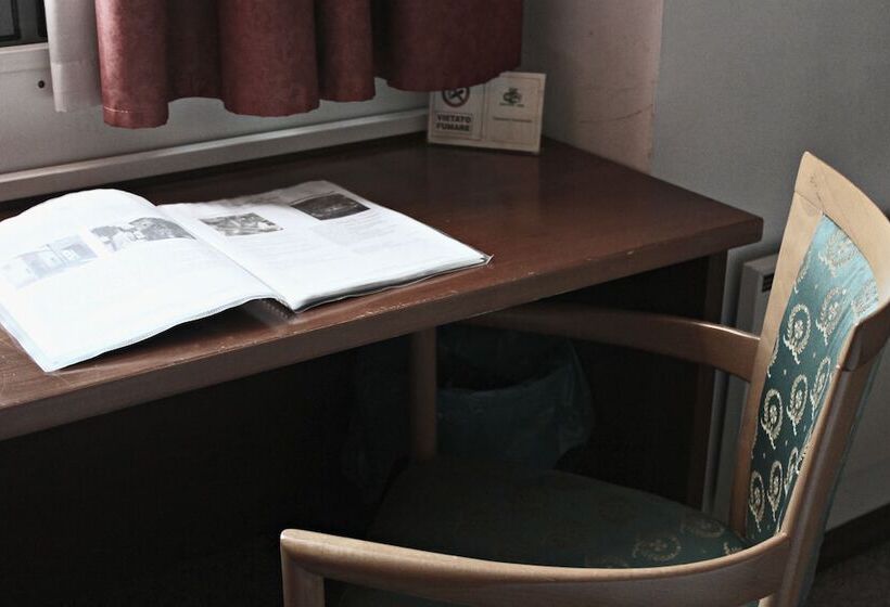 اتاق استاندارد سه نفره, Albergo Meuble Stelvio