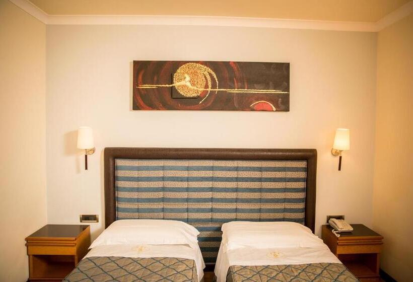 חדר סטנדרט יחיד, Ares